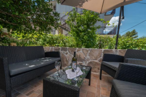 Гостиница Apartment Maja i Tonći  Трогир